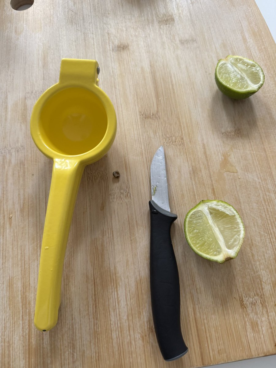 EadrictheWild's tweet image. Beef fajitas marinade. *they* laughed when I bought this juice press but its game changing