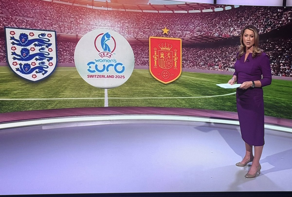 Thank you for looking after me in the big studio on BBC One this weekend - and congratulations #Lionessess 🎉⚽️