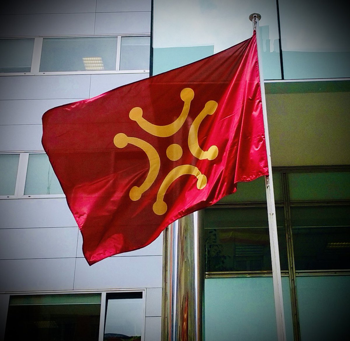ASOCIACIONADIC's tweet image. ¡Feliz Día de las Instituciones de Cantabria! Un día para identificarse con su Historia y sus tradiciones. Para celebrarlo nada mejor que disfrutar del Pasacalles Cántabro de folclore que recorrerá esta tarde el centro de Santander a partir de las 19:00 horas.