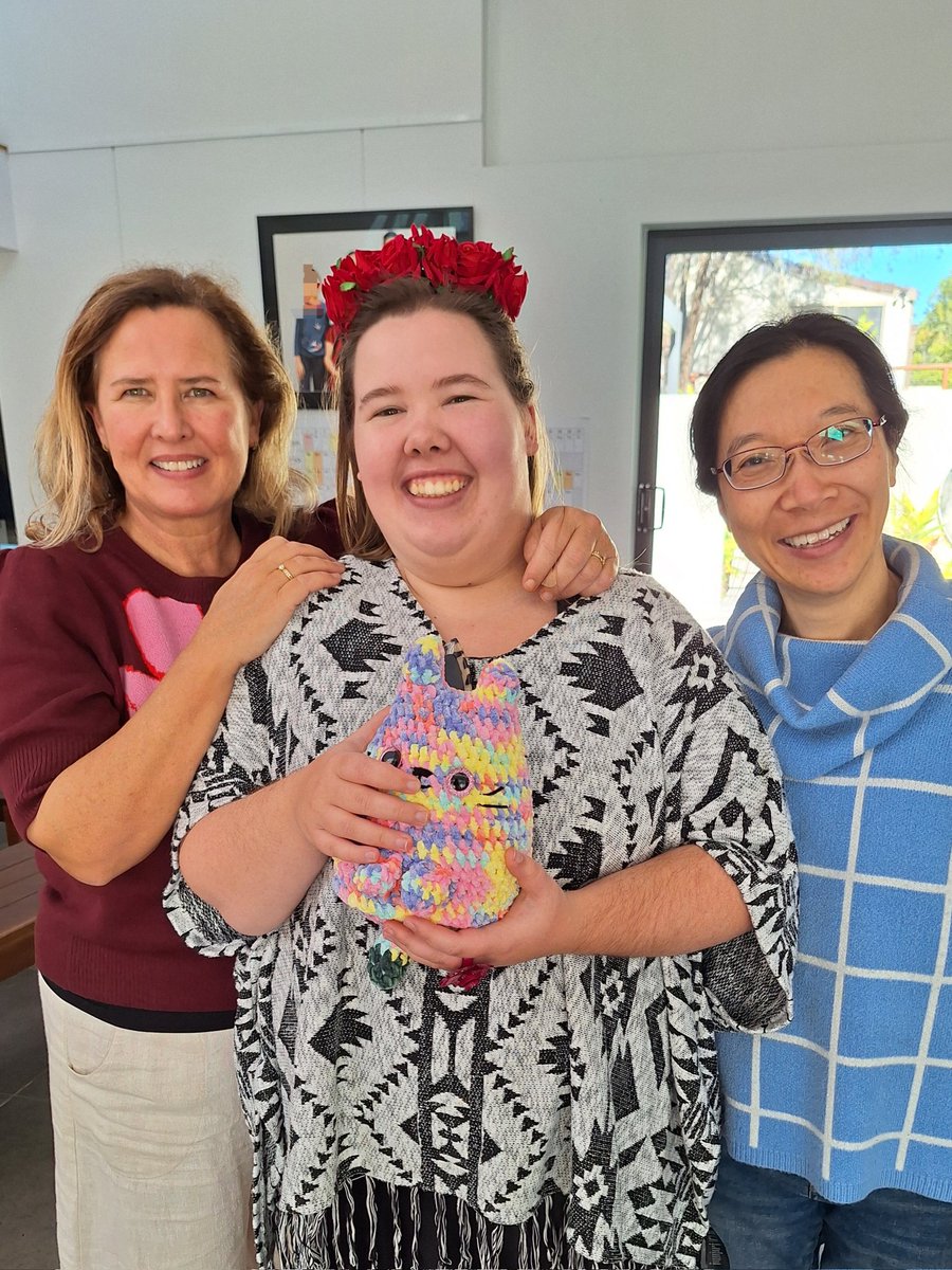 LiangRhea's tweet image. It's an excellent day when Cal arrives with her commissioned art piece Girl Wave, and all I did in return was make an amigurumi rainbow kitty! 🤗❤️🐱🌈