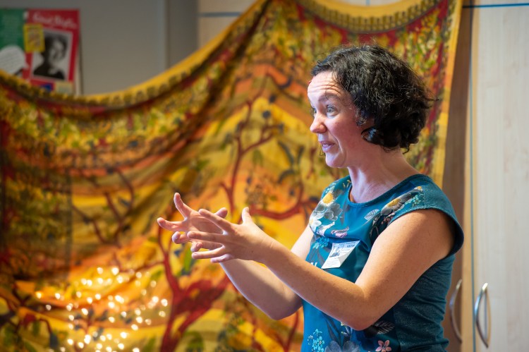 There are still places available on this afternoon's FREE storytelling session with children's storyteller Beth Guiver. It starts at 2pm and promises to be a fun-filled afternoon! If you'd like to attend please call us on 0114 246 3615.