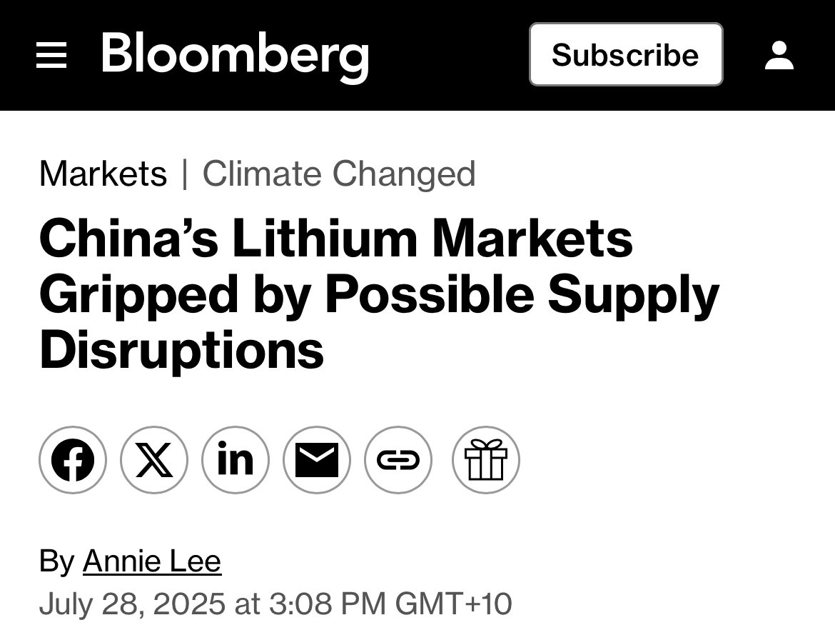 TSoumyaraj's tweet image. ⚠️📉 GFEX steps in to cool lithium frenzy!

From July 28, non-futures clients limited to 3,000 lots/day on LC2509 futures.
(Hedging &amp;amp; market-making ✅ exempt)

Why? 👉 To curb speculative excess after wild swings.
Futures dipped -7.98%, but…

📈 Spot price rose to $10,283/mt…