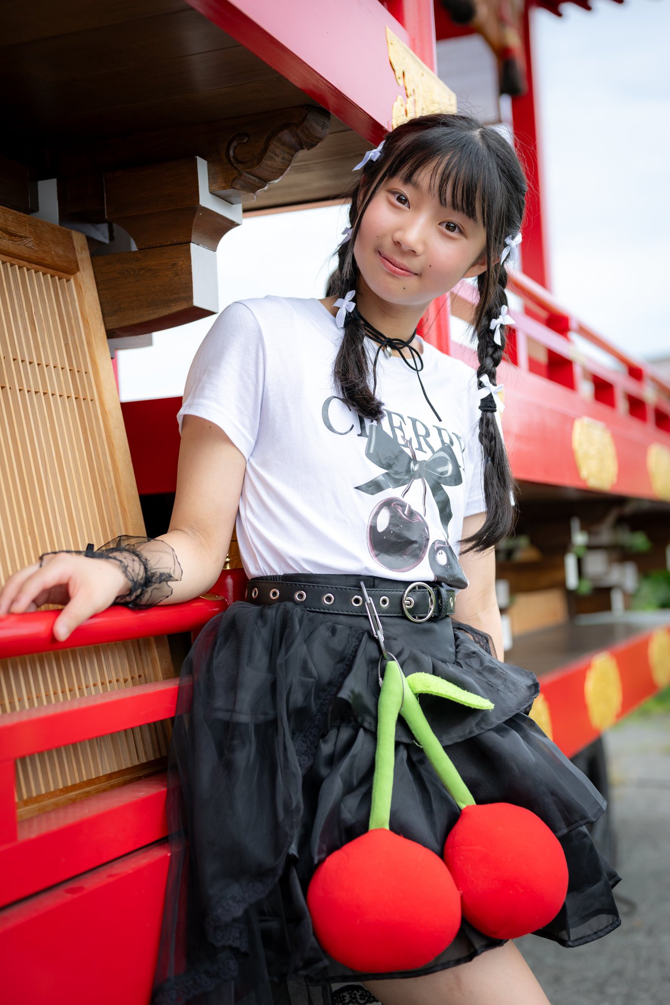 大型　シャガール　花束とかごの中のさくらんぼ シャガール 「花束とかごの中のさくらんぼ」の購入なら絵画販売