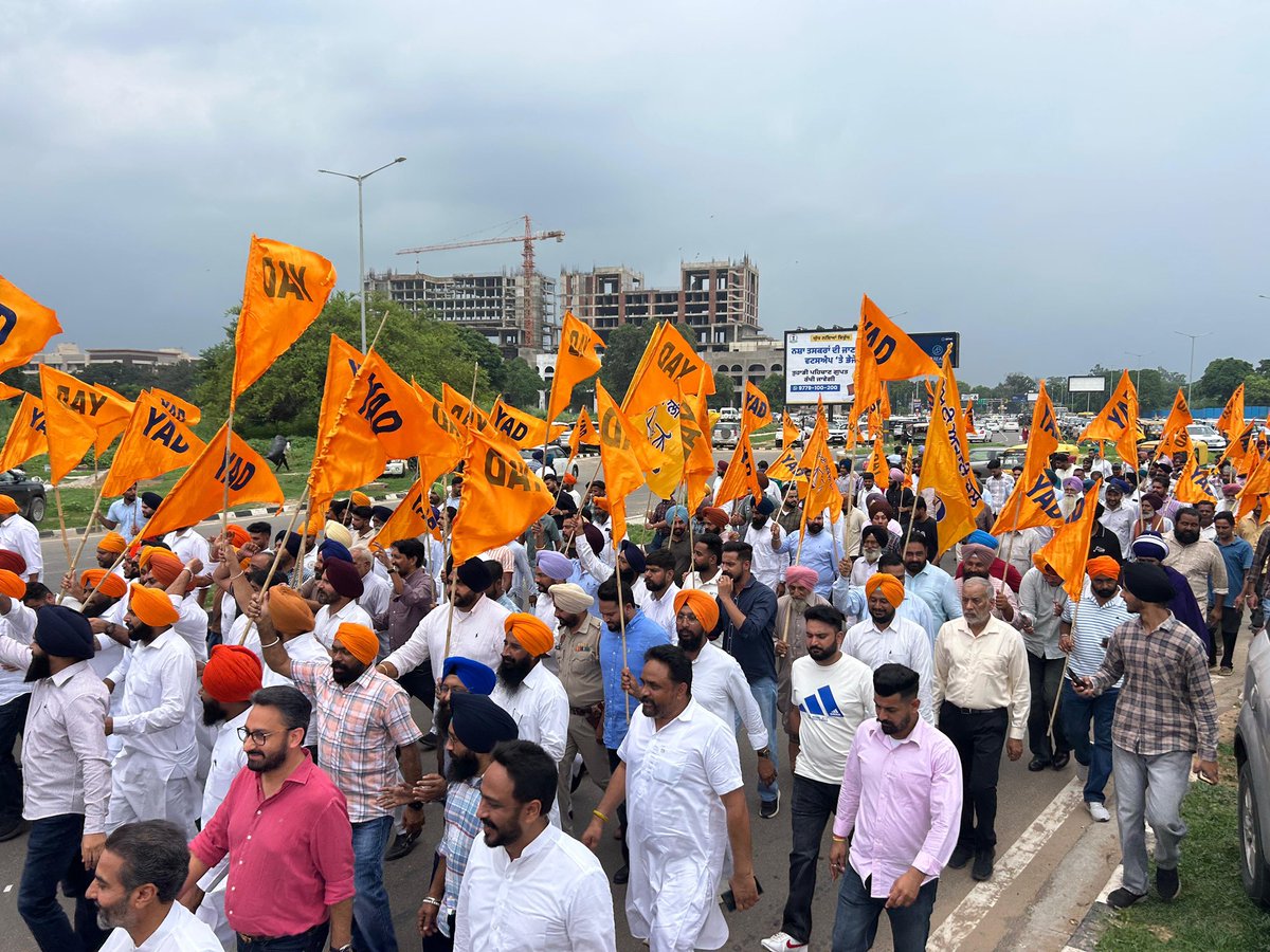 Sukhbir Singh Badal (@officeofssbadal) on Twitter photo I extend my heartfelt gratitude to the dedicated Akali workers and farmers who made todayโs Mohali dharna against <a href="/ArvindKejriwal/">Arvind Kejriwal</a>โs Land Grabbing Scheme a resounding success.
Your unwavering support and unity of purpose to defeat the conspiracy to rob farmers of their fertile I extend my heartfelt gratitude to the dedicated Akali workers and farmers who made todayโs Mohali dharna against <a href="/ArvindKejriwal/">Arvind Kejriwal</a>โs Land Grabbing Scheme a resounding success.
Your unwavering support and unity of purpose to defeat the conspiracy to rob farmers of their fertile