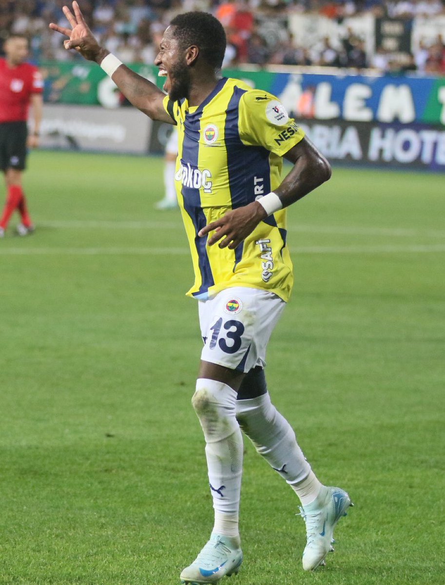 12numaraorg's tweet image. Fred: "Bu sene Şampiyonlar Ligi'nde olmayı çok istiyoruz."