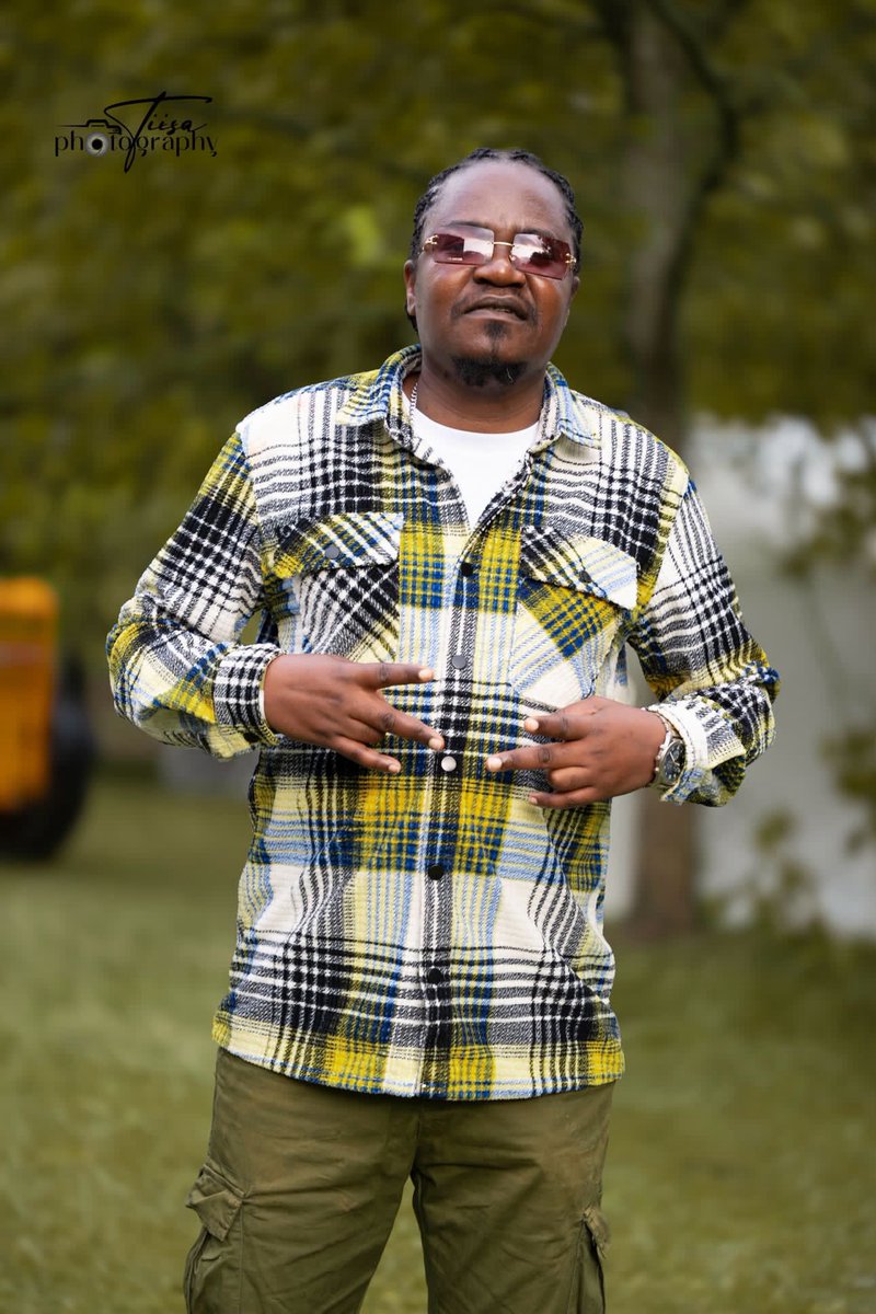 juacaliGenge's tweet image. Salamu straight from London…..