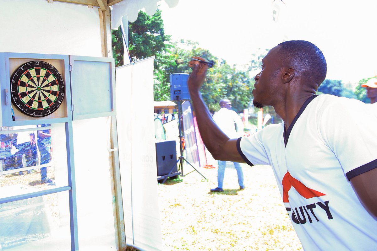 UgEquityBank's tweet image. Team spirit in action 🏀⚽🎯
On 27th July 2025, we participated in the Corporate League in Luzira.
From basketball and football to darts, it was a day of energy, wellness, and connection.
We don’t just support sport. We live it.
#EquityBankUganda