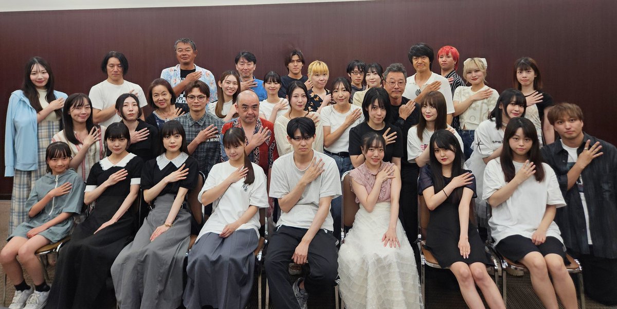 shingidan25's tweet image. ✨🦋本日顔合わせでした!🦋✨
こくみん共済 coop ホール/スペース・ゼロ 提携公演
進戯団 夢命クラシックス×07th Expansion vol.12
「うみねこのなく頃に~Stage of the golden Witch~Episode6」
原作:竜騎士07 脚色・演出:伊藤マサミ
いよいよ…始まる…!
shingidan.com/umineko-stage/…