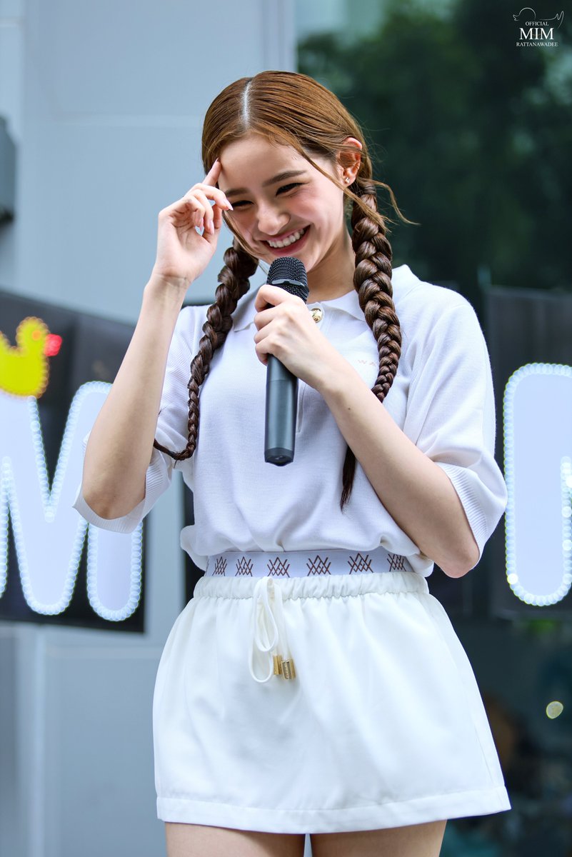 mimrtdofficial's tweet image. สดใสกว่าพระอาทิตย์ก็น้องมิ้มนี่แหละค้า ✨
#มหกรรมนิยายนานาชาติ2025xVM
#ViewMim #วิวมิ้ม