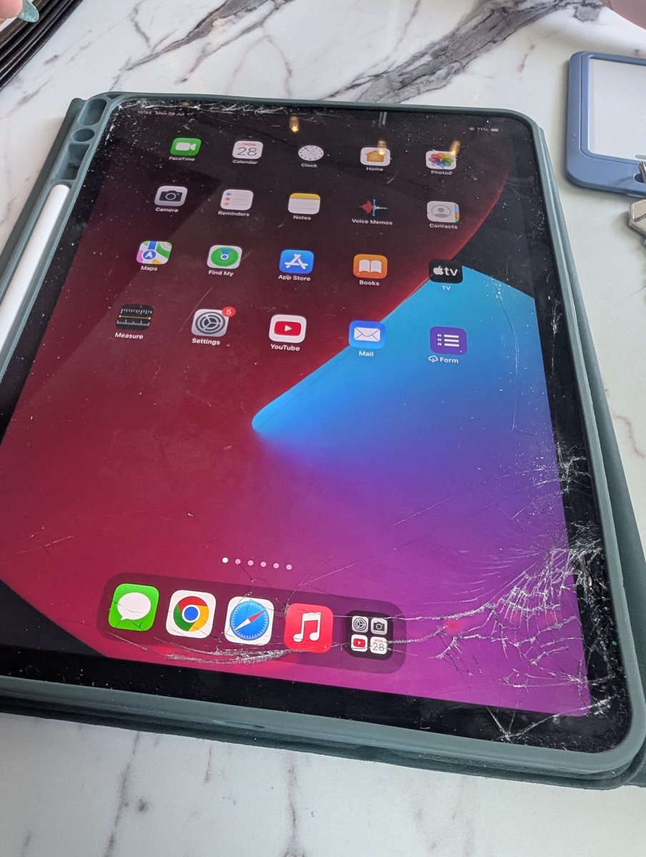 Heather 💋 tweet media