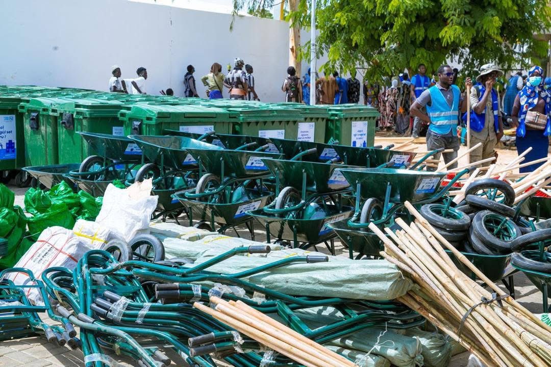 #TOUBA : Remise de matériels de nettoiement au comité d’organisation du Grand Magal de Touba par le #MUCTAT ce dimanche 27 juillet.

#sonaged #cadredevie #muctat