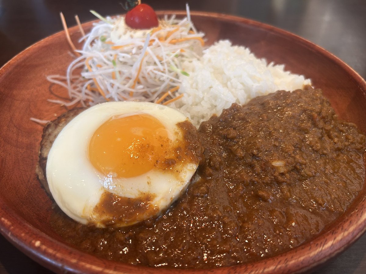 Dynamitemandom's tweet image. 娘とのランチはびっくりドンキー‼️😙エッグカレーディッシュ🍛