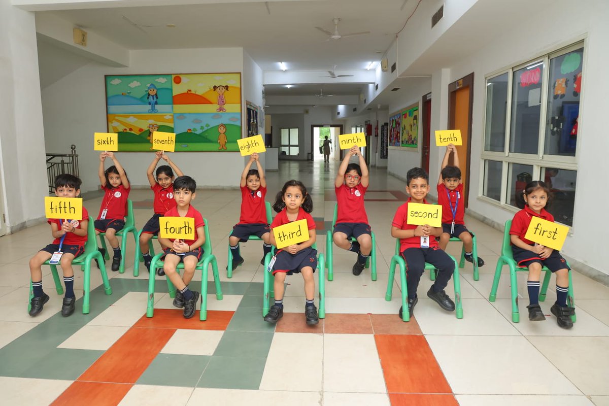 7iworldschool_g's tweet image. Life@ 7i World School Harishankarpuram 
Learning Ordinal Numbers 
Students of K2 to identify and show  positions  first to tenth .

#7iWorldSchool
#OrdinalNumbers
#LearningWithFun
#MathIsFun
#NumberSense
#7iLearning
#7iMathActivity
#7iSmartLearners
#7iInnovativeLearning