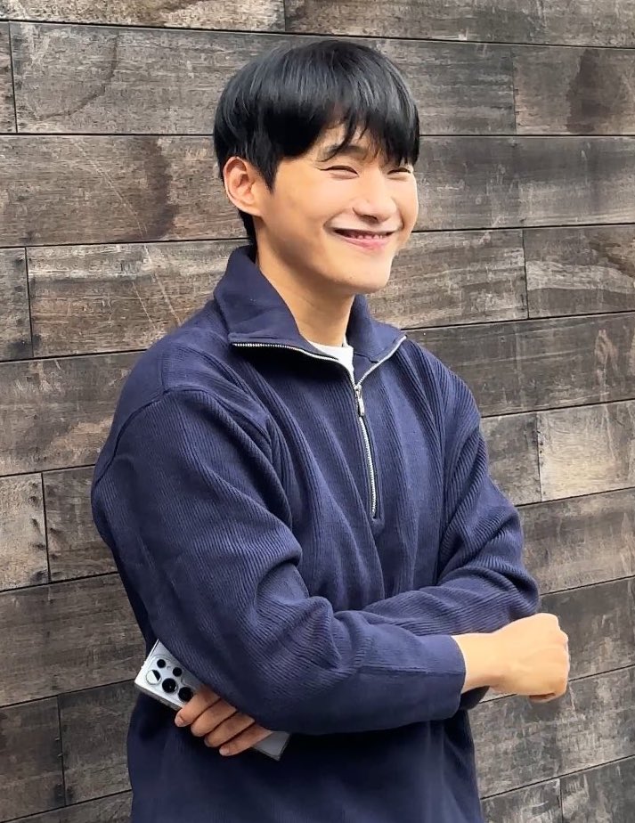 pompurin_030's tweet image. 웃는 거 찾으러 앨범 들어갔다가
내가 어느새 웃고 있어;; 상태됨