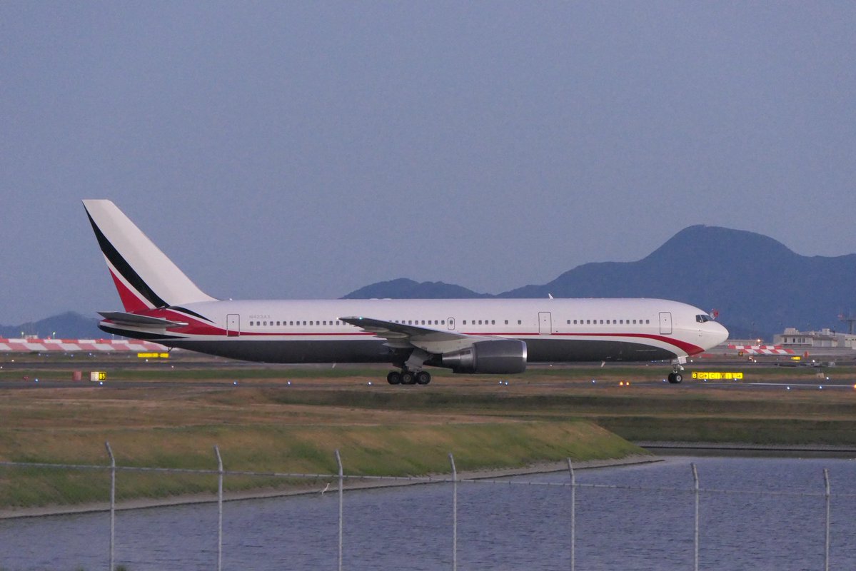 LOVERYMOONDOG01's tweet image. 昨日の、岩国での収穫を....。
N423AX 
OMNI AIR INTERNATIONAL
BOEING 767-300
