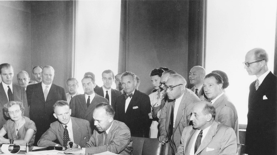 _Migrantes's tweet image. Il #28luglio 1951 veniva conclusa la Convenzione sullo status dei #rifugiati. Il principio fondamentale è quello del non-refoulement: nessun rifugiato può essere respinto verso un Paese in cui la propria vita o libertà potrebbero essere seriamente minacciate
👇…