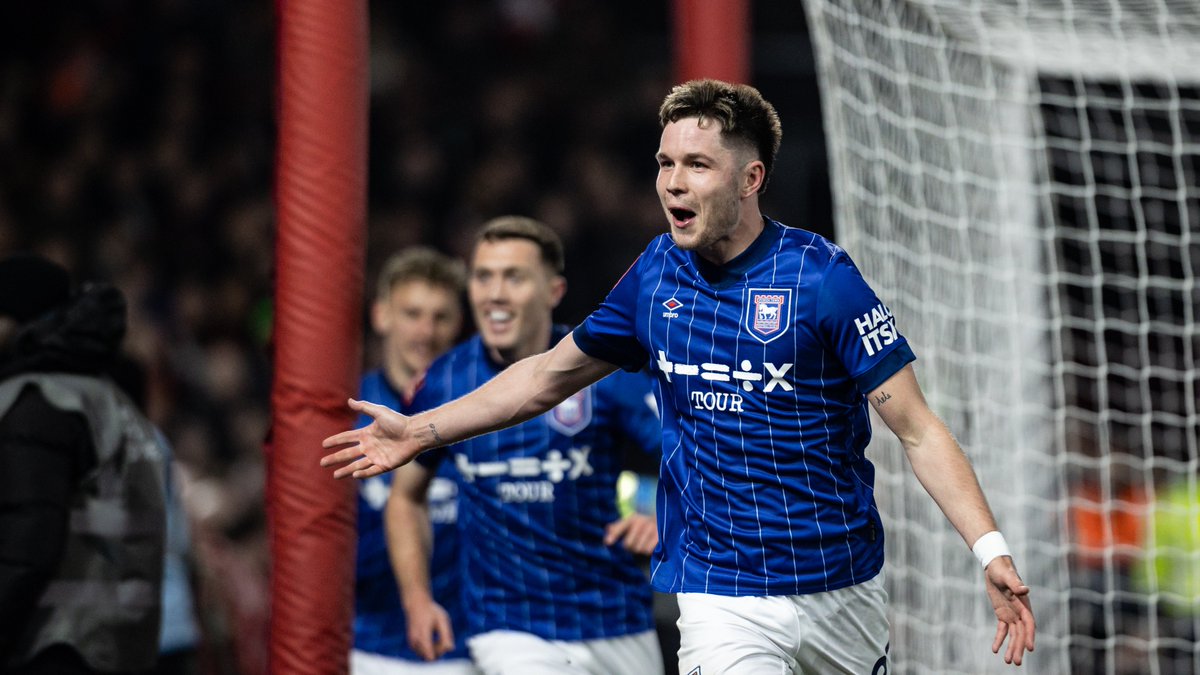 Champchatpod24's tweet image. ๐ The latest odds for the winner of the 2025/26 Championship Golden Boot:
๐ด Cameron Archer - 13/2
๐ต George Hirst - 17/2
๐ต Jay Stansfield - 17/2
๐ด Adam Armstrong - 9/1
๐ด Ross Stewart - 12/1
๐ต Haji Wright - 14/1
๐ต Kyลgo Furuhashi - 14/1
Where's your money going? ๐ค๐ธ