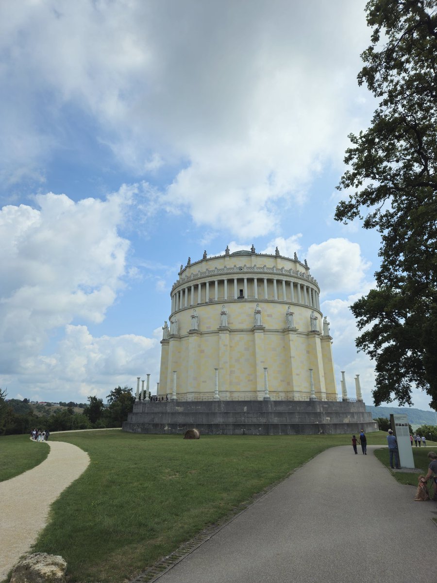 Stefftaving's tweet image. Befrieungshalle, Kelheim