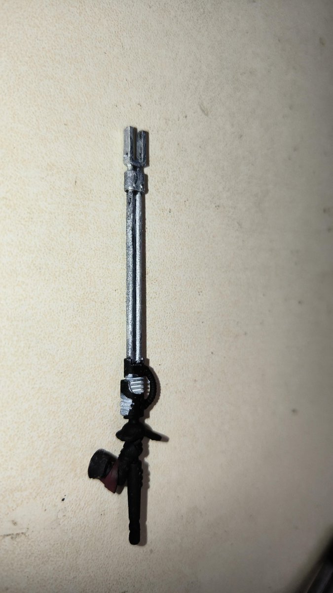 PaintMiniature's tweet image. Anyone know why it has this texture? Do I need to add more paint or is it my primer that&apos;s the problem? This is my first time encountering this so idk... [by Deadstrike35]
  
 #gamesworkshop #miniaturepainting