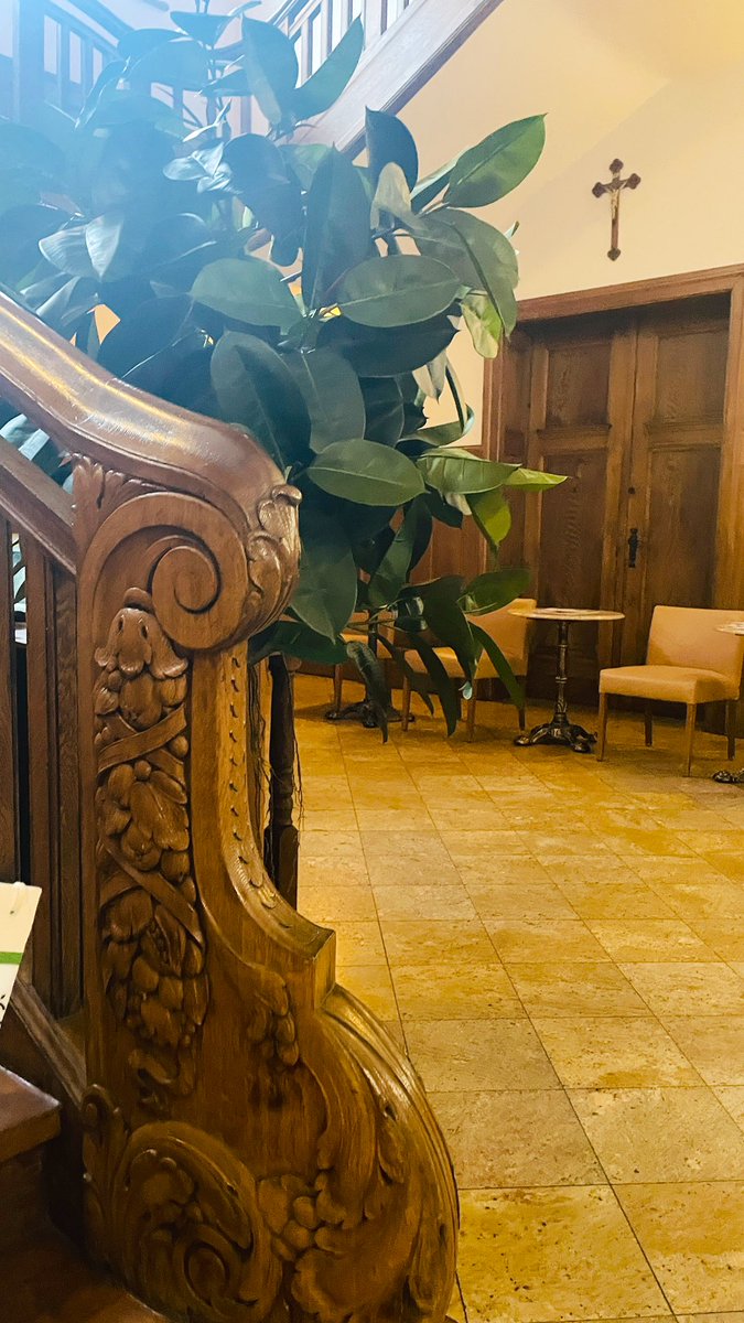 Jak wyglądają u Was przychodnie na NFZ? Bo w Kato tak ⬇️ To dawny dwór w Załężu