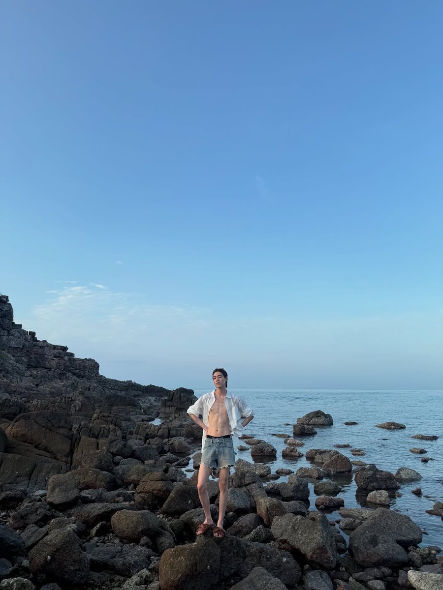 kkhunlu's tweet image. ชอบหุ่นพีพีมากก ขายาว หุ่นลีนมาก กล้ามท้องชัดมากก