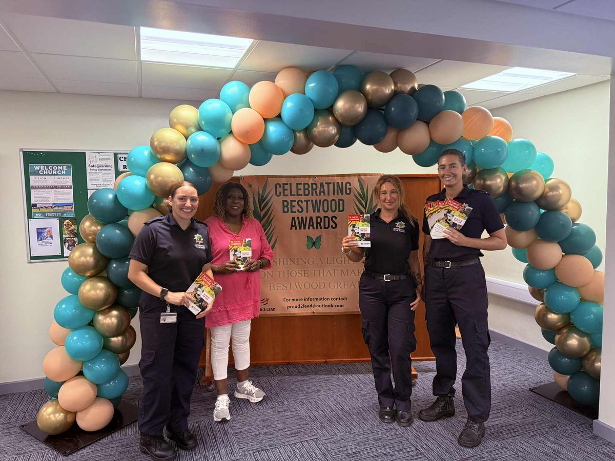 nottsfire's tweet image. Happy Monday Nottinghamshire.

We’ve had such a fun weekend attending Pride, Nottingham Cultural Festival and celebrating at the Bestwood Awards 🌈✨

It was great to see you all at these events and we hope you have a great week and stay safe ‼️