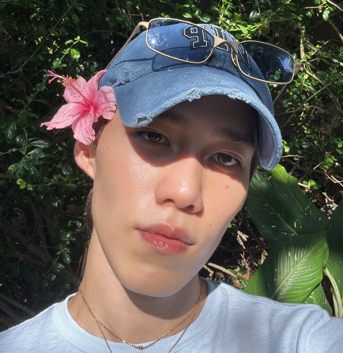biwkeen's tweet image. สวย 🌺