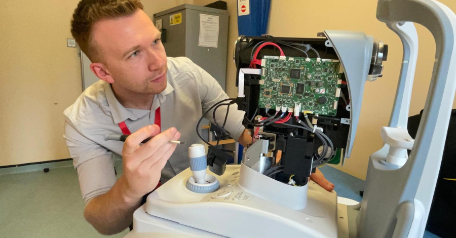 sensemedicaluk's tweet photo. In the fast-paced world of ophthalmology, efficient and timely equipment installation is critical to maintaining high standards of patient care. 

We often get asked, “What is the lead time on an installation?” 

Read more here: https://t.co/FG7Pi6UyDS https://t.co/0qjud9s6wa