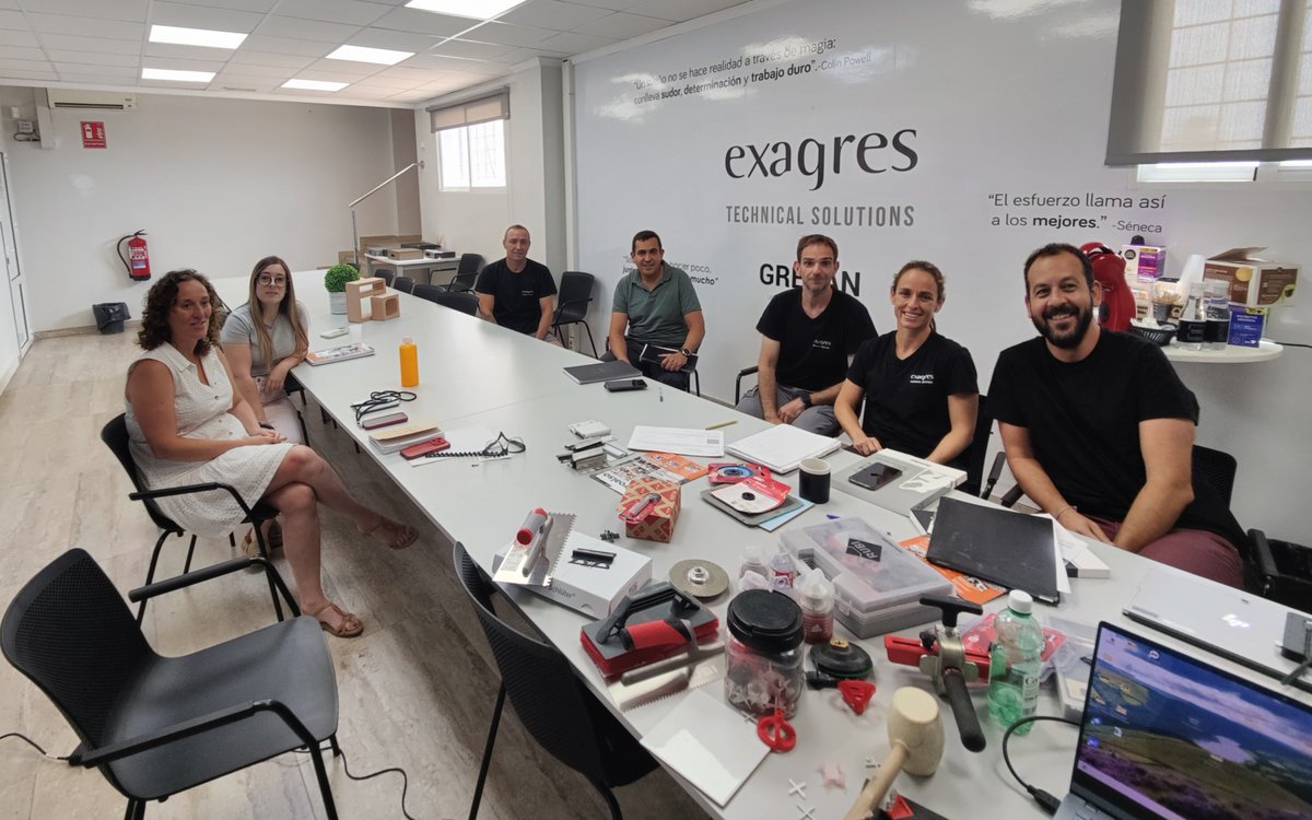 Proalso's tweet image. Dos días de asesoramiento y formación sobre la Norma #UNE138002:2023 para los miembros del departamento técnico y de calidad de @exagres  Como siempre un placer volver a vuestra casa, nos encanta la cerámica técnica y todos los nuevos proyectos que estáis poniendo en marcha.