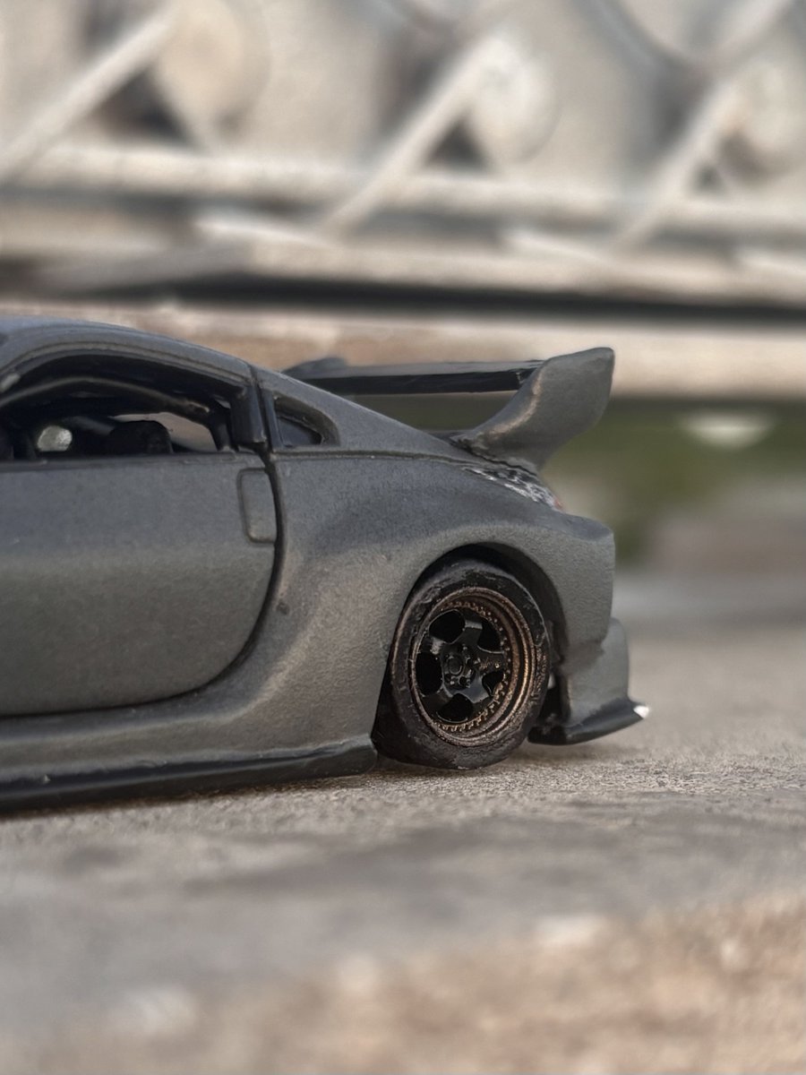 Eno_nb8c's tweet photo. FAIRLADY Z × A.BASE
ベース:トミカ
エアロ:A.BASE(@ashiru_ito さん)
ホイール:WORK Meister S1 3P (@KABUKIWHEELSさんのを使用させて頂きました🙇♂️ )
憧れのショップさんの車両を再現させて頂きました!
(メンション失礼します🙇♂️)
#ミニカーカスタム
#164custom https://t.co/tYlEpr1OtO