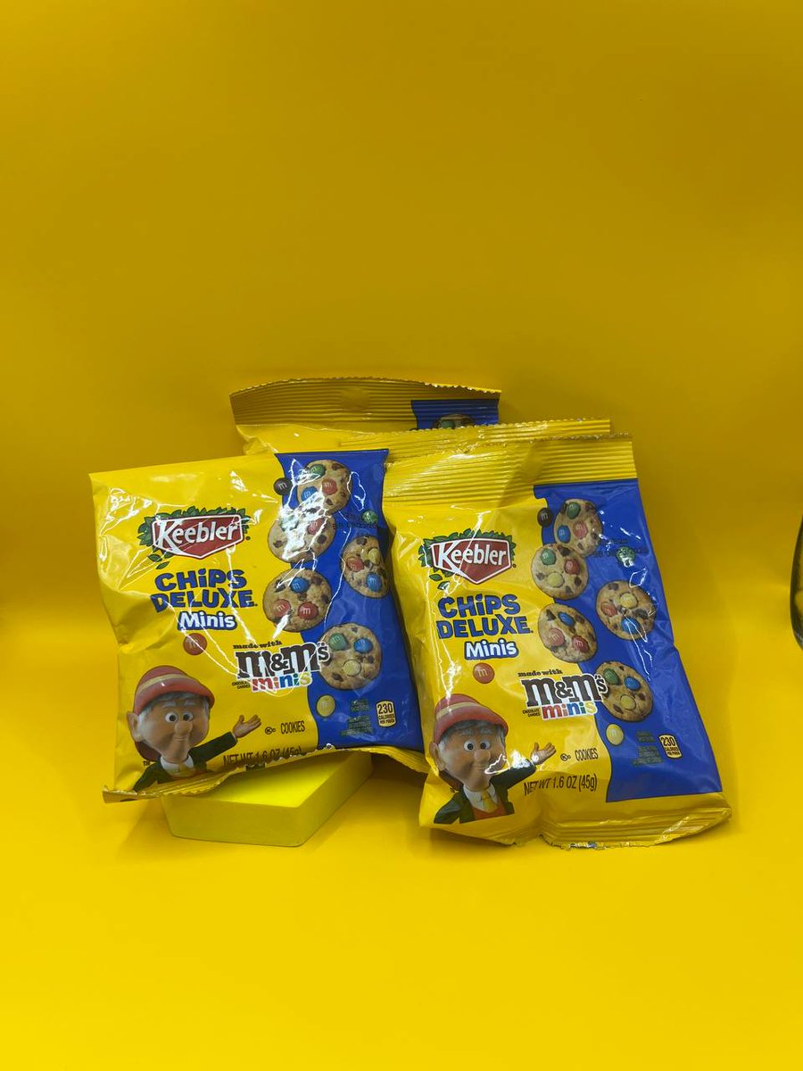 waveypuff's tweet photo. Sweet tooth? We got the plug.🍪🍫 Grab your fav at waveymart today ! 🚀

#BURSAYANIYOR #importedsnacks #BLACKPINK_DEADLINE #MondayMotivaton #LaVeladaDelAnoV https://t.co/ZdovfdGM7d