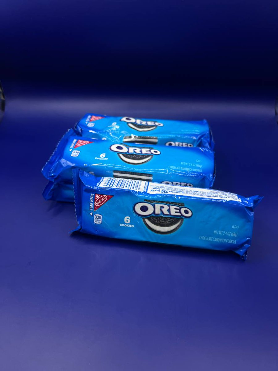waveypuff's tweet photo. Sweet tooth? We got the plug.🍪🍫 Grab your fav at waveymart today ! 🚀

#BURSAYANIYOR #importedsnacks #BLACKPINK_DEADLINE #MondayMotivaton #LaVeladaDelAnoV https://t.co/ZdovfdGM7d