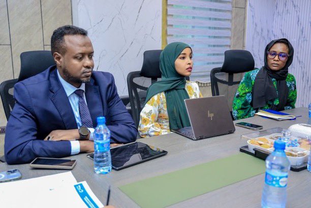 SONNA (@sonnalive) on Twitter photo The Deputy Minister of Interior, H.E. <a href="/AHakimAshkir/">Abdihakim Ashkir</a> met with the Deputy Director General of the International Organization for Migration (IOM) alongside the IOM Regional Director for East and Horn of Africa, the Chief of Mission in #Somalia, and the Deputy Chief of Mission. The Deputy Minister of Interior, H.E. <a href="/AHakimAshkir/">Abdihakim Ashkir</a> met with the Deputy Director General of the International Organization for Migration (IOM) alongside the IOM Regional Director for East and Horn of Africa, the Chief of Mission in #Somalia, and the Deputy Chief of Mission.