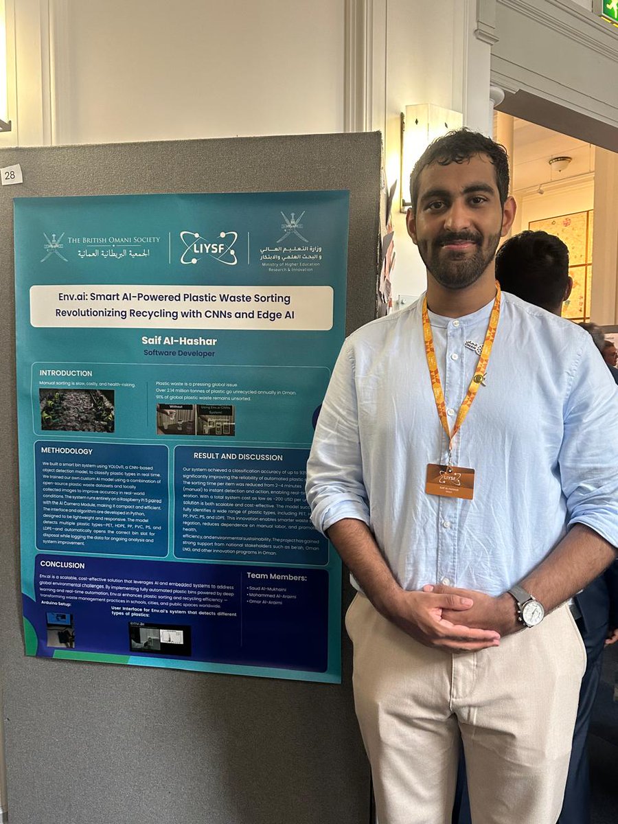من بين أكثر من 100 مشارك، استعرض المبتكرون العُمانيون المشاركون في منتدى لندن الدولي للعلماء الشباب مشاريعهم ضمن معرض الملصقات البحثية.