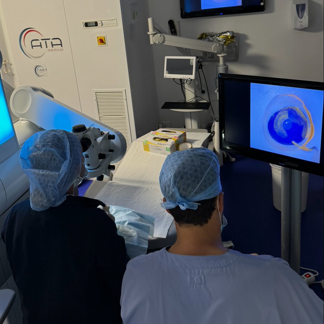 FLAAKAcademy's tweet photo. 🌏 Over 45 doctors from different nationalities already trained by our academy… an immense source of pride!

⏳For years, our team of professionals have been helping surgeons from around the world master the FLAAK technique. https://t.co/MQ2eOWYQQT