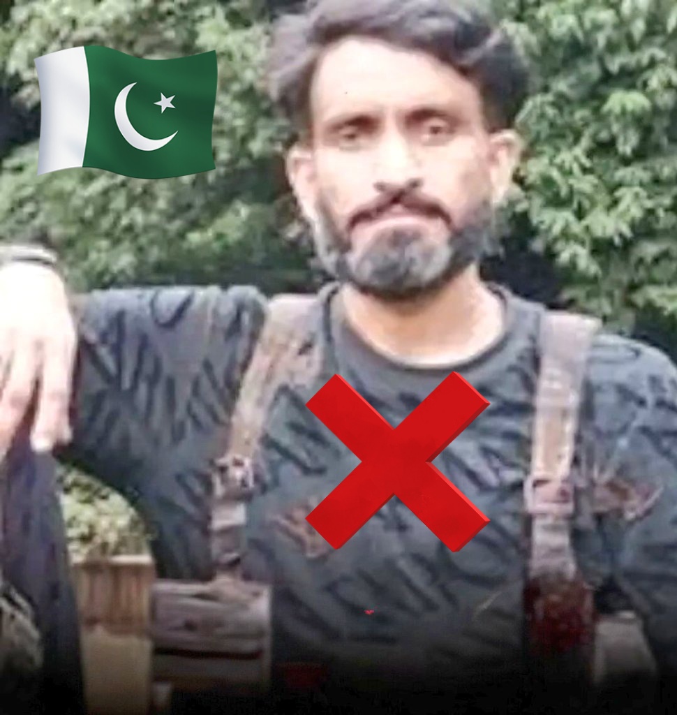 FatimaDar_jk's tweet image. Hashim Musa, also known as Suleiman, has been eliminated by Indian Special Forces in #Srinagar.
Former Pák Army SF, he infiltrated deep into #Kashmir to direct attacks like #Pahalgam.

His end marks a huge blow to Pákistan-backed terrór in the Valley
#OperationMahadev
#OpMahadev