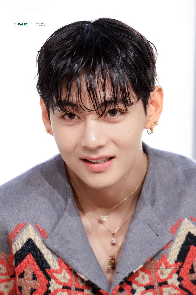 250706
📁
#태형 #KimTaehyung #TAEHYUNG #BTSV #BTS #V #뷔