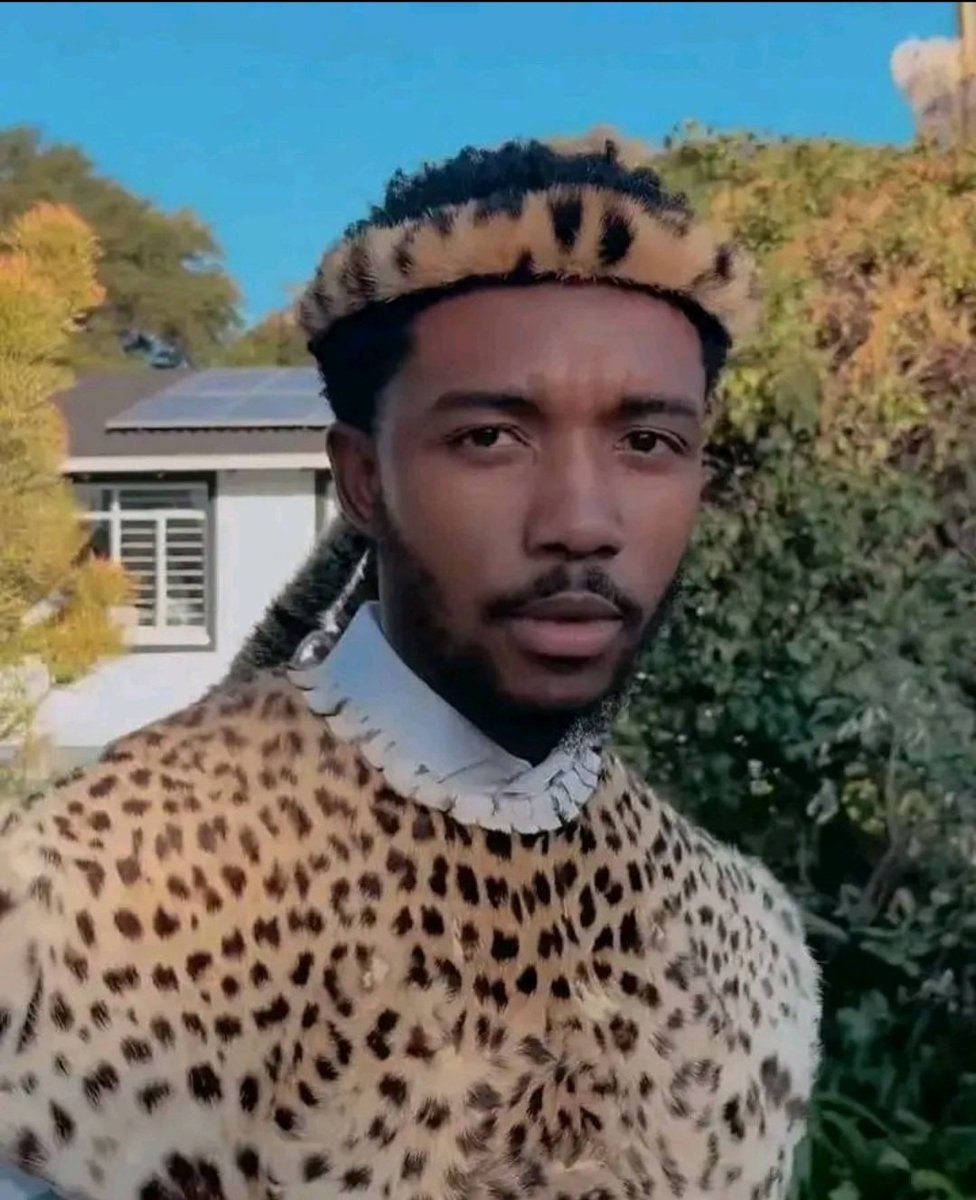 FloPitse's tweet image. Mufasa 

300 Reply with a tag please let&apos;s go

AKHONA X SOMISI SHADES OF PINK 
SWEET GULUVA REMAINS HIM 
#ForeverWithSweetGuluva 
#AkhonamathembaZwane