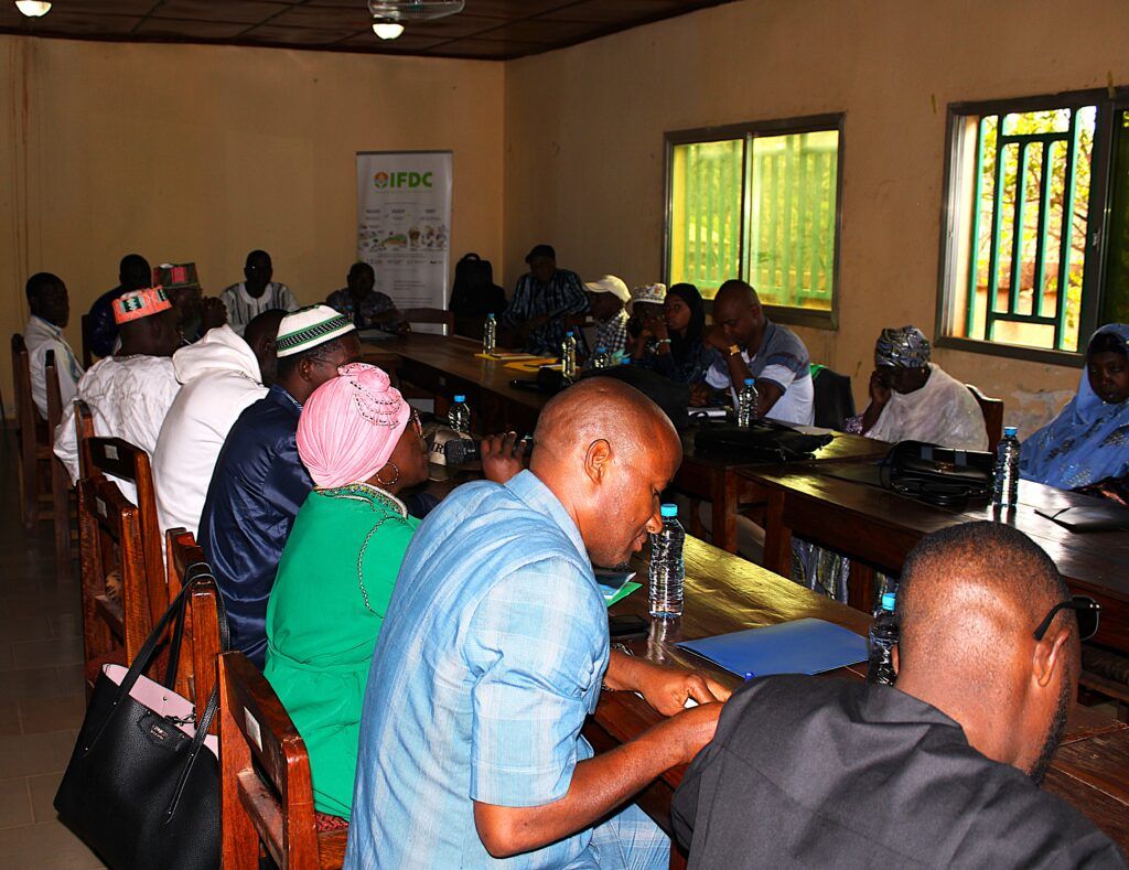 With support from the PDCVA-G project, 80 producers, processors, and traders across Kankan, Kindia, Labé, and N’Zérékoré have received hands-on training in agribusiness, soil fertility management, marketing, and more.