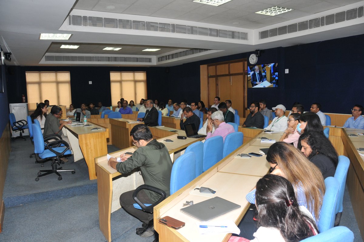 .<a href="/simranwalia10/">Simran Walia</a> spoke on “Japan’s Official Security Assistance Policy towards Southeast Asia” at the Monday Morning Meeting. The meeting was moderated by <a href="/ArnabDasgu30050/">Arnab Dasgupta</a> . DG <a href="/SujanChinoy/">Sujan Chinoy</a> and scholars of <a href="/IDSAIndia/">Manohar Parrikar IDSA, New Delhi</a> also participated in the discussion.