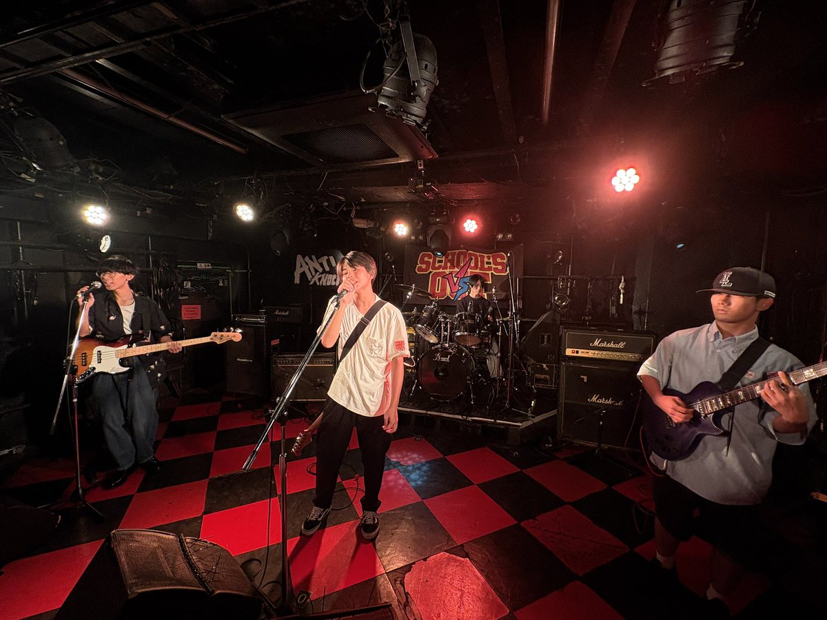 schoolsout_jp's tweet image. 【School's Out 2025】
🌃新宿予選🌃
4バンド目 Bブロック
新本蓮沼
#スクールズアウト
#schoolsout