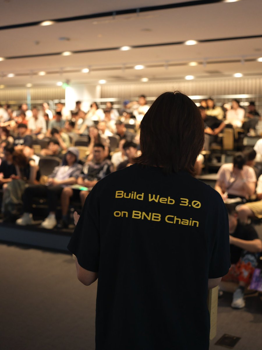 BNBCHAINZH's tweet image. 他們說這是正確答案。 #BuildonBNBChain