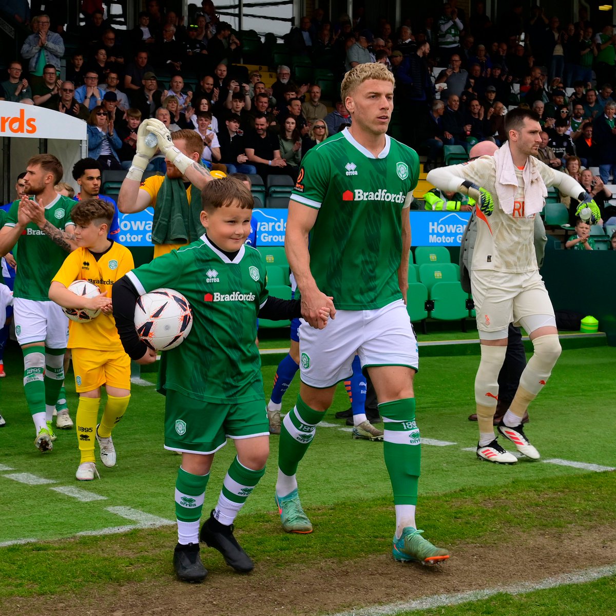 YTFC's tweet image. Mascot Packages Now Available! 🎉

Give your little Glover the ultimate matchday experience! 

Lead the team out at Huish Park and create unforgettable memories!

➡️ tinyurl.com/396wpn6f

#YTFC 💚