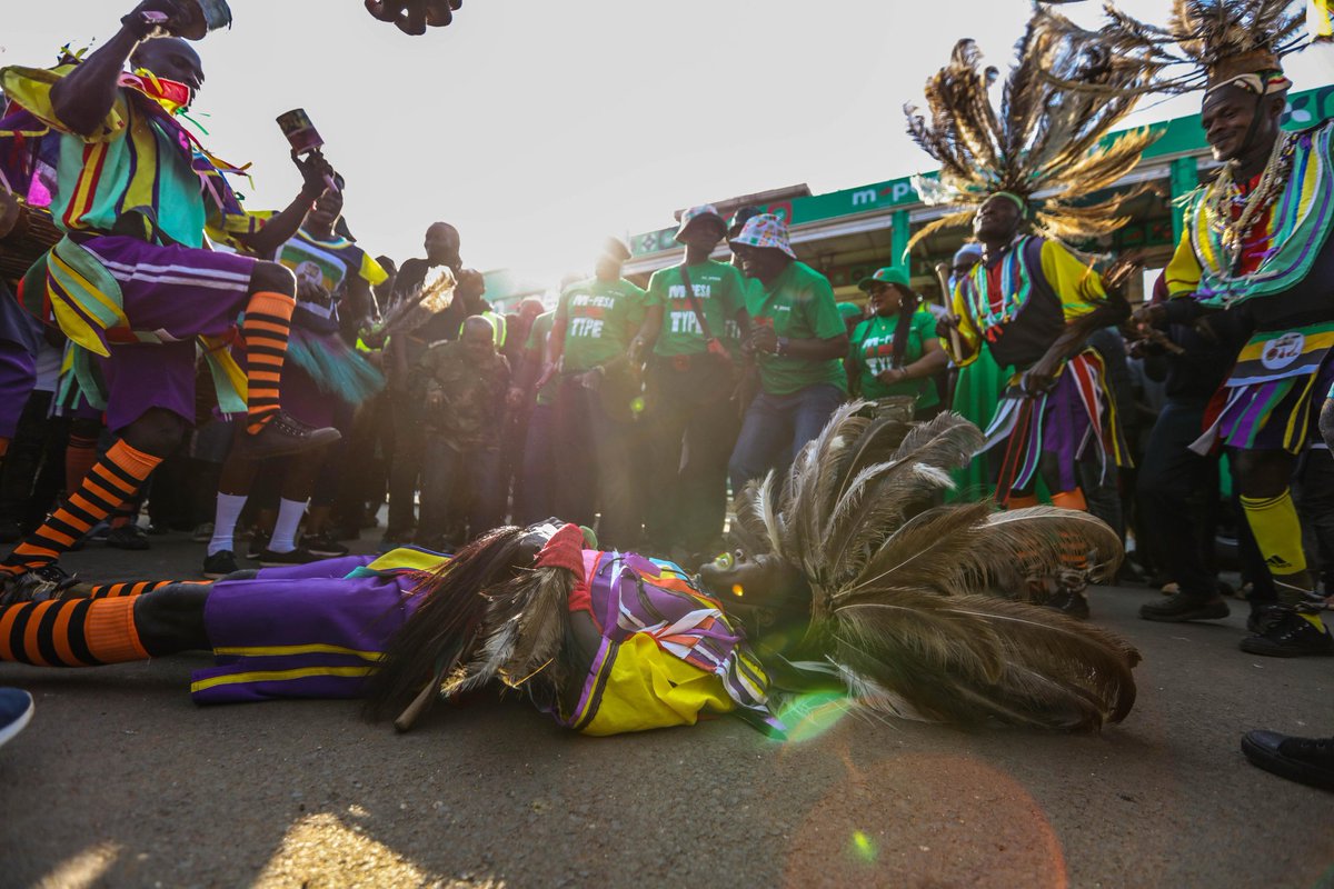 favour_ke1's tweet image. Day 1 of the Safaricom flag-off kicked off in Migori with powerful engagements on digital safety. Customers were taken through vital fraud awareness tips to help them protect their lines, money, and personal information.#MPESASokoni