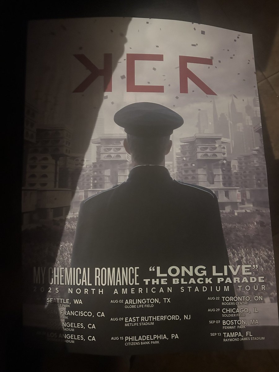 an_absolute__'s tweet image. What I got from the mcr show today