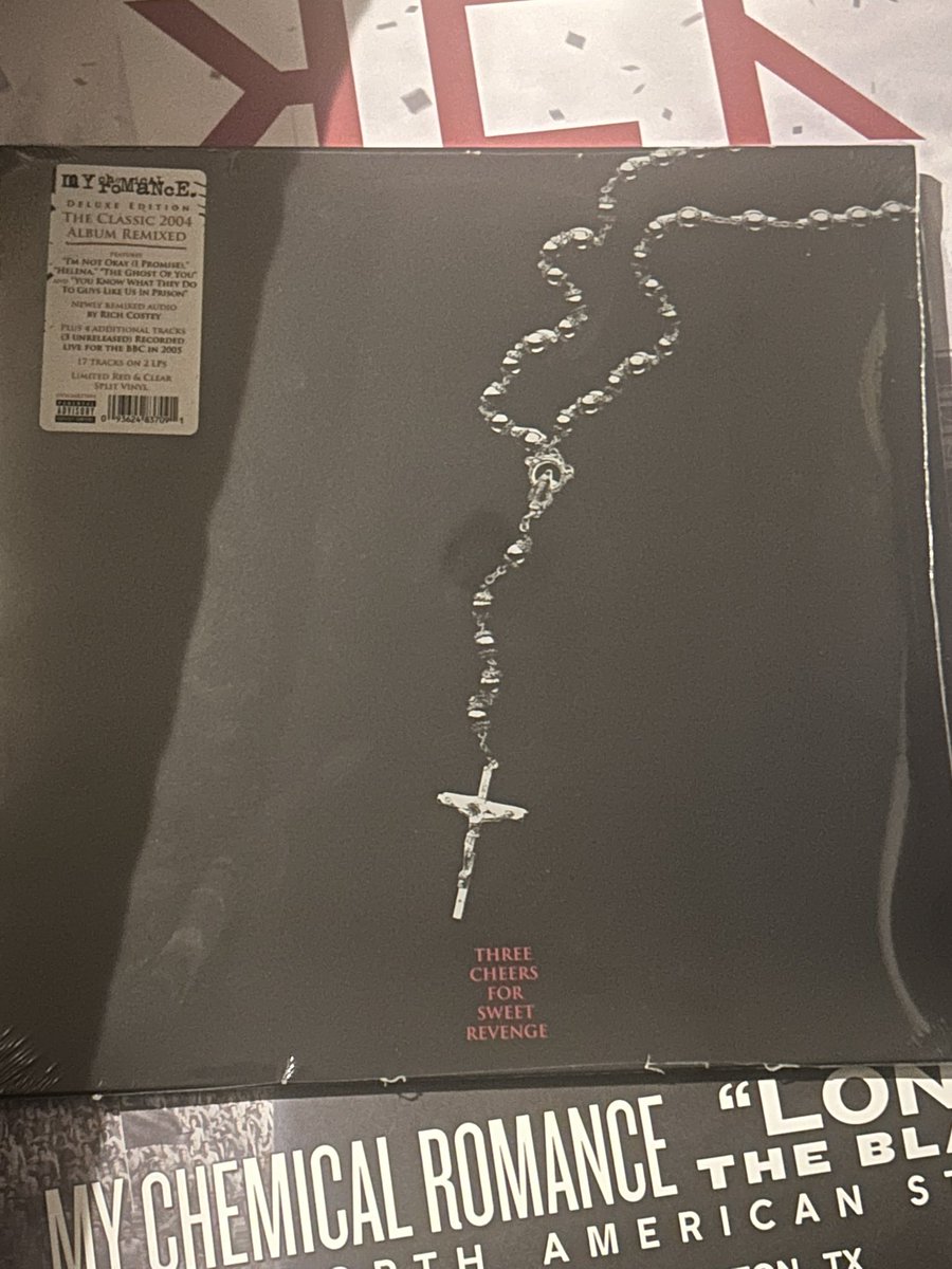 an_absolute__'s tweet image. What I got from the mcr show today