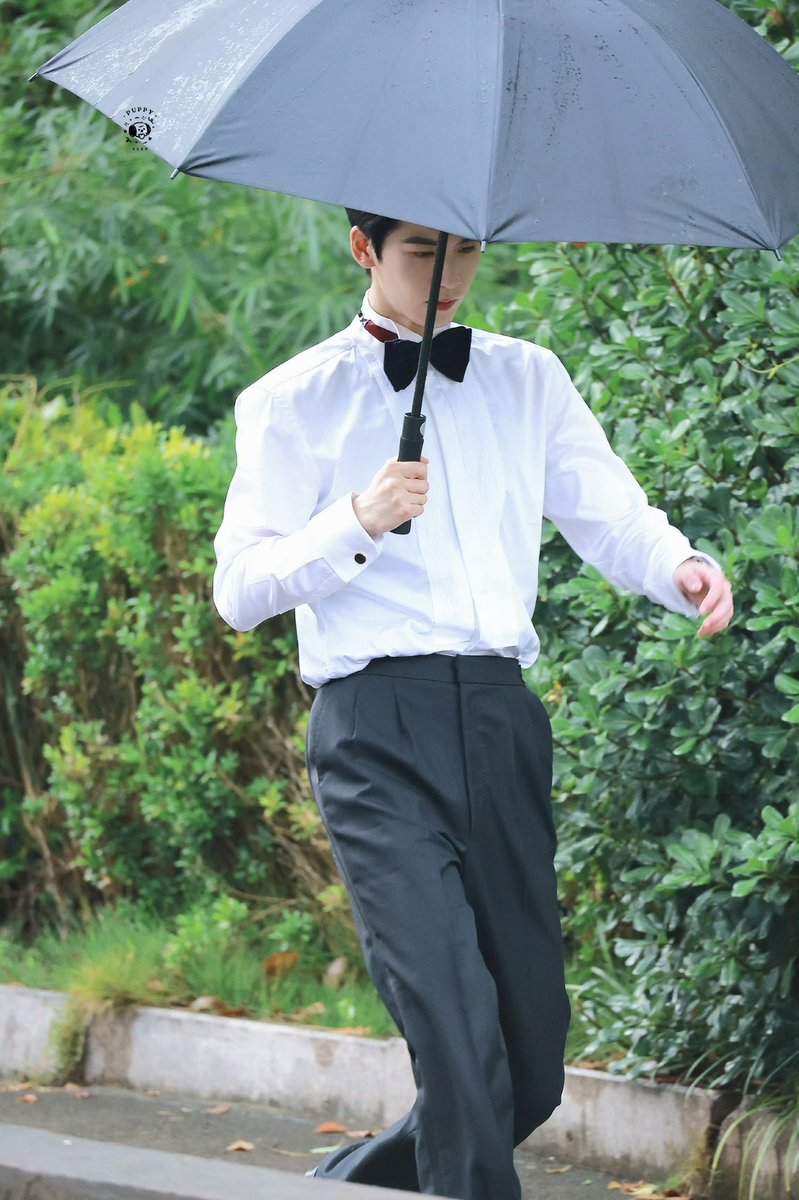 linghearchive's tweet image. 📸 250728 Overdo Filming Day 34 🥀 cr: puppy1230 #张凌赫 #ZHANGLINGHE #这一秒过火 #Overdo