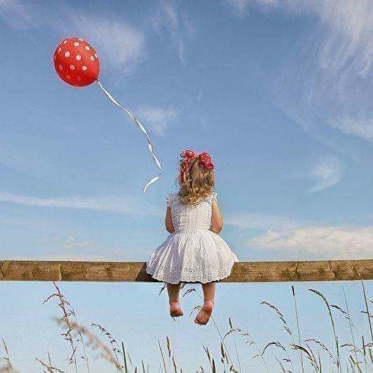 فُــي داخــلَنـا شُـيِّء لا يّـنـسـى 
مهــمأ أّدعـيـنـأّ النـسـيان ..

🌺

#اسطول_زعماء_تويتر