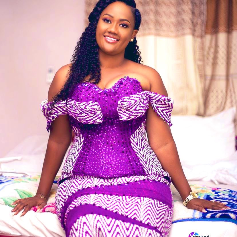 GodMotherCFC's tweet image. A smile is a simple yet powerful expression that can brighten someone&apos;s day and even change the course of a life.

Remember to wear that smile even through your pain 🤗🥰… Hard times are temporal… Hug an Arsenal fan n whisper you will never win the CL😂😂😂

Good morning 🥰❤️