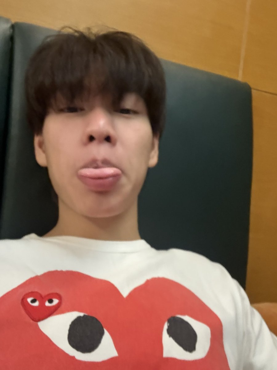 ผมกลับมาเเร้วทุกท่าน